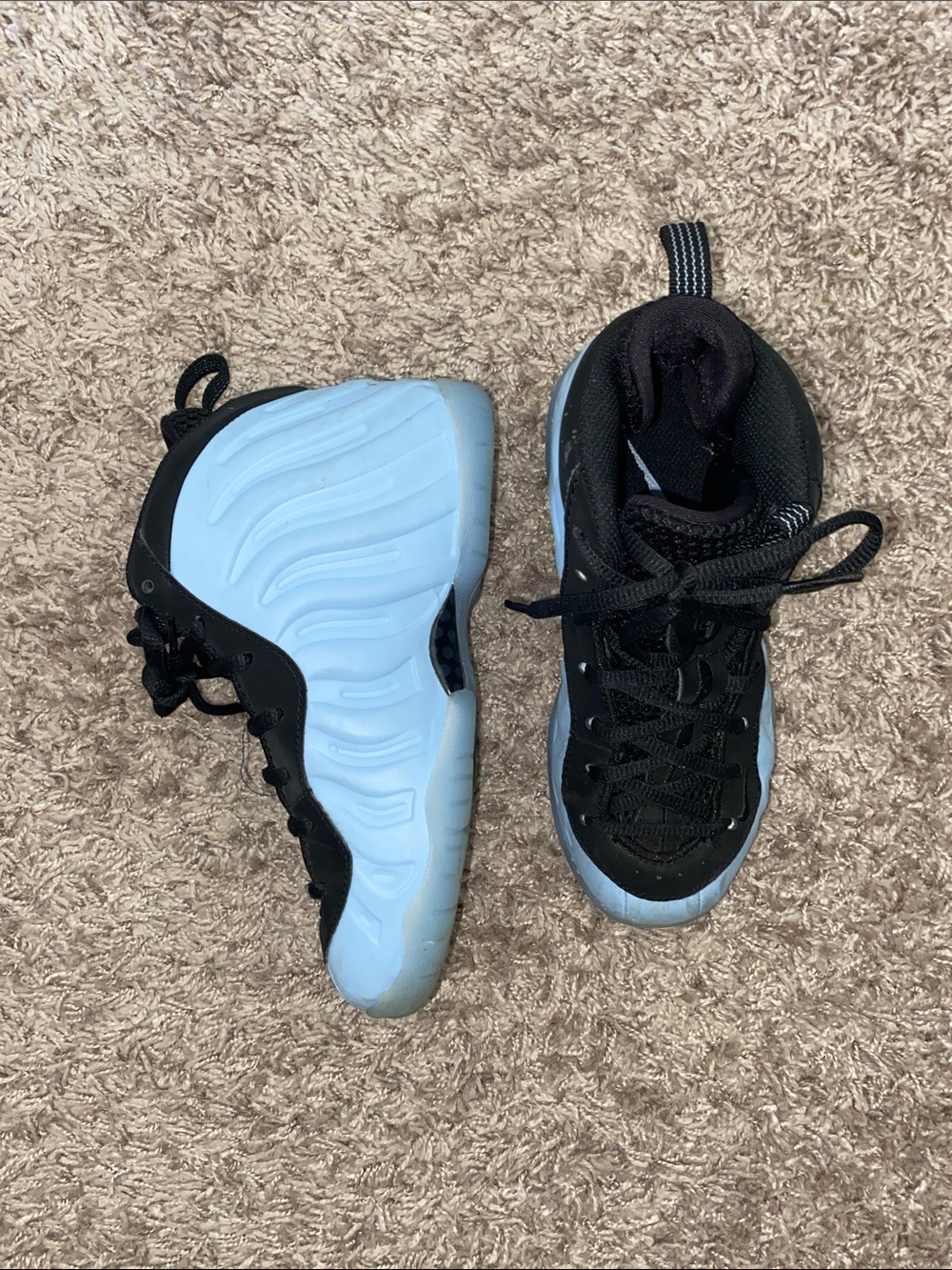 NIKE KIDS  Black and Light Blue Foam-Style Athletic Shoes